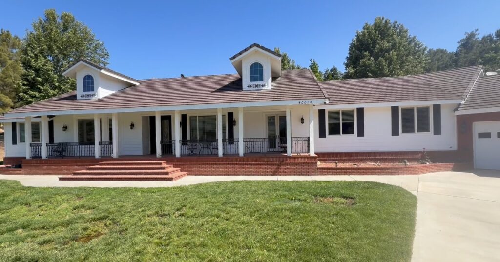 40012 Valle View Lane
